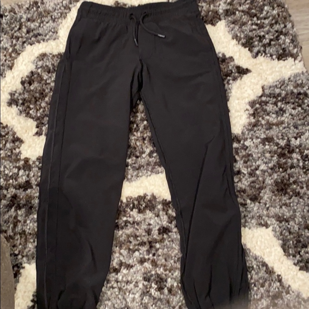 ivivva joggers